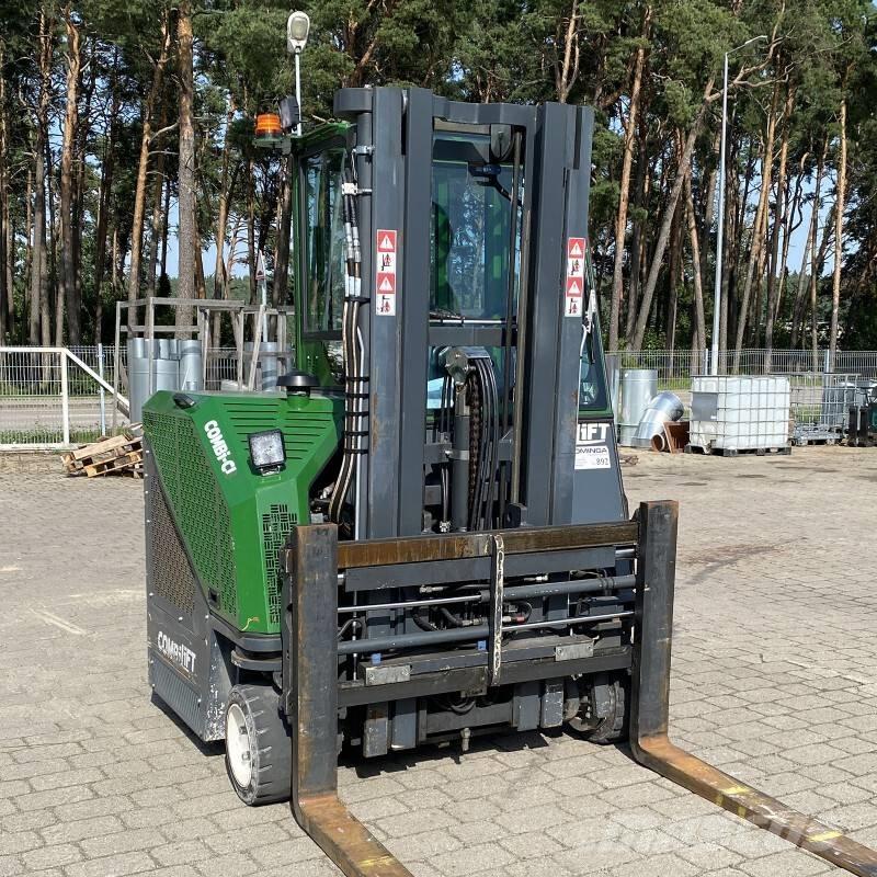 Combilift CB 2500 4-way reach truck