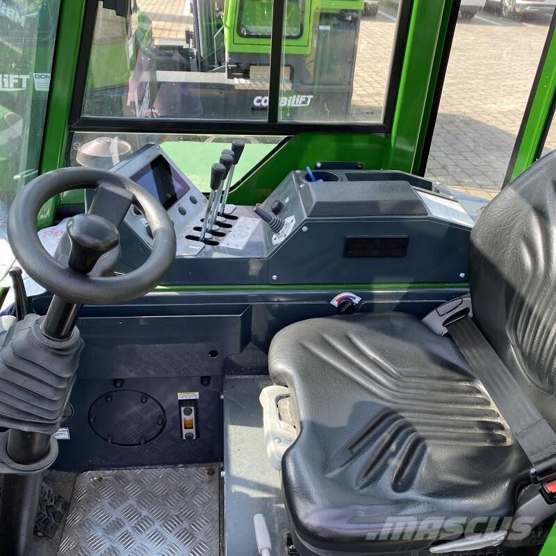 Combilift CB 2500 4-way reach truck