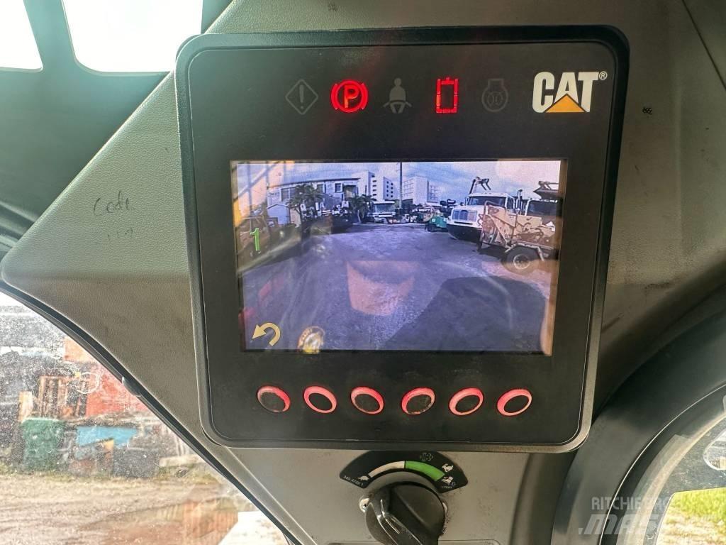CAT 246 D Skid steer loaders
