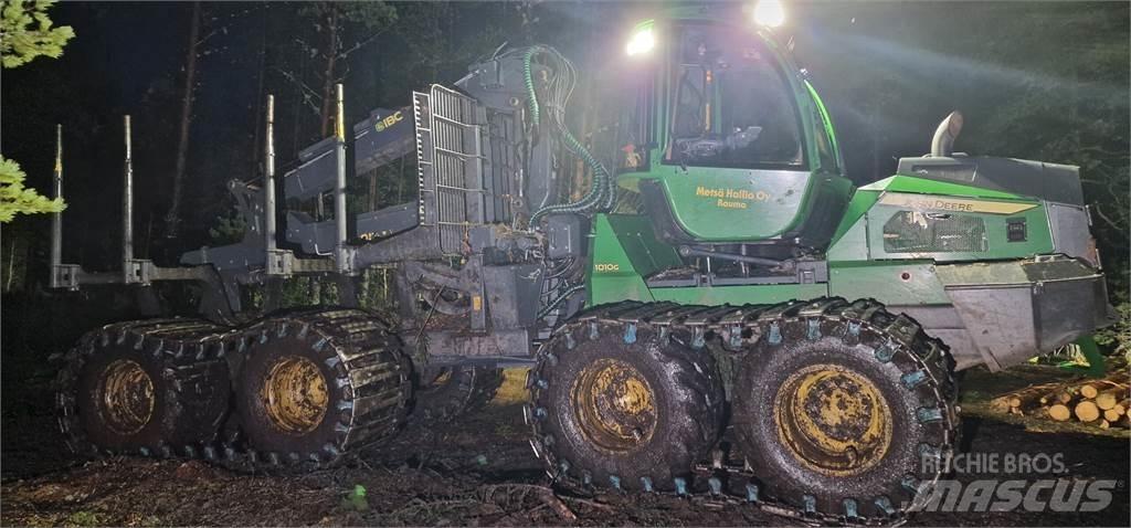 John Deere 1010G Forwarders