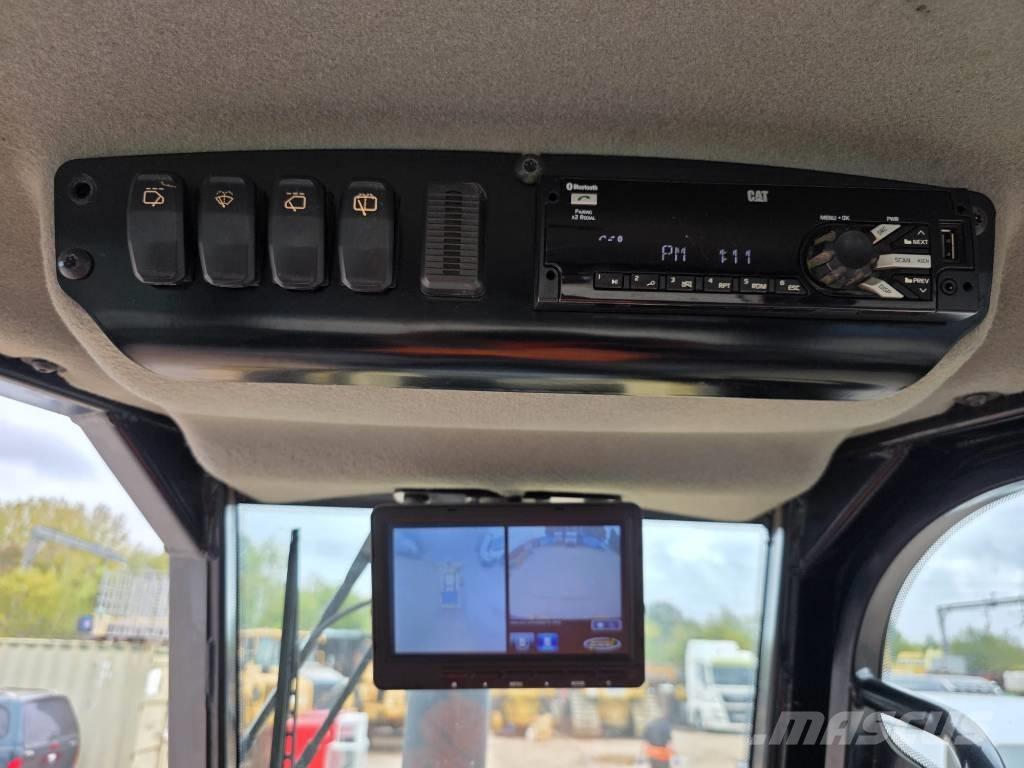 CAT D 5 K 2 LGP Crawler dozers