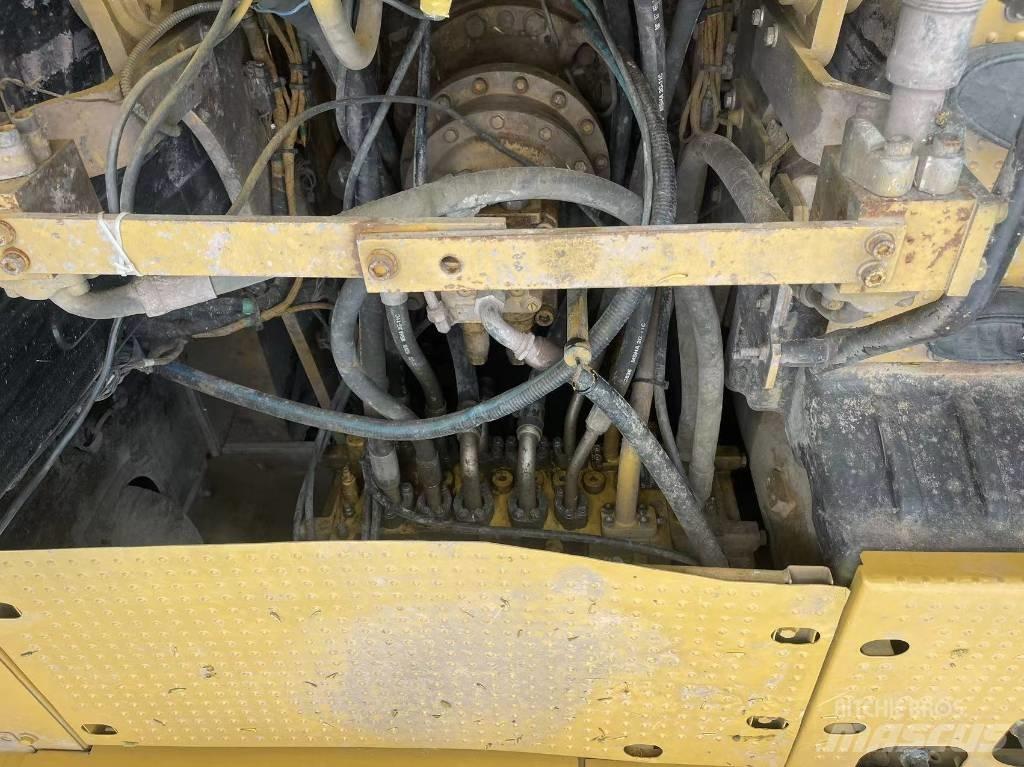 CAT 320GC Crawler excavators