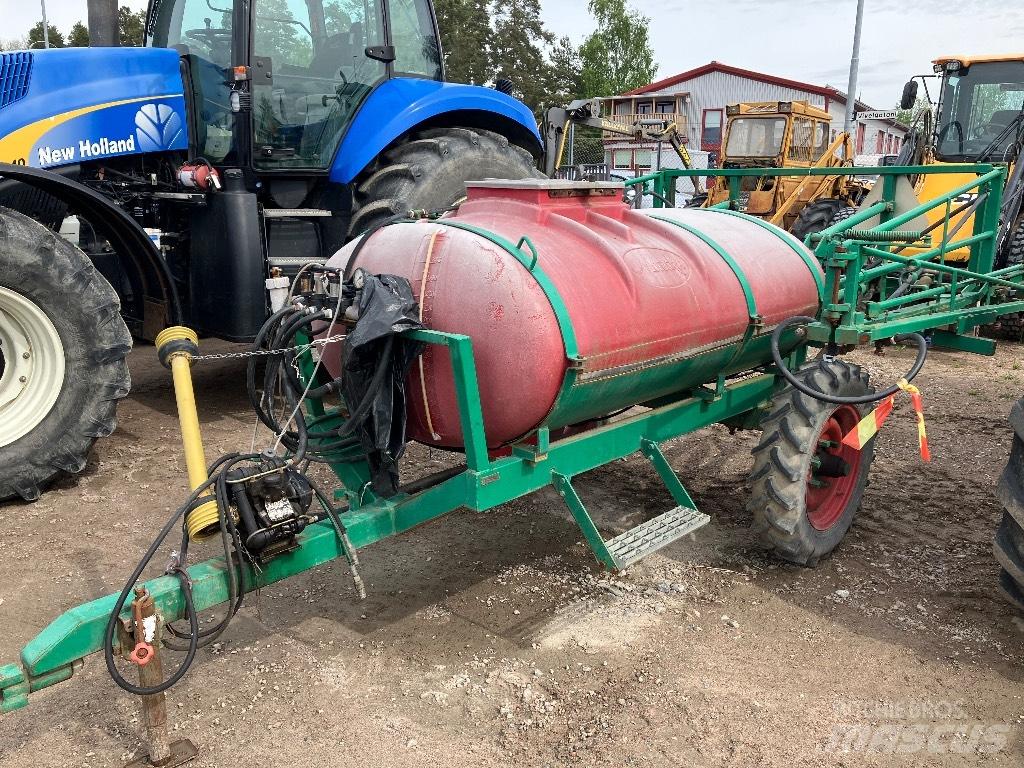 Moteska 16m Trailed sprayers