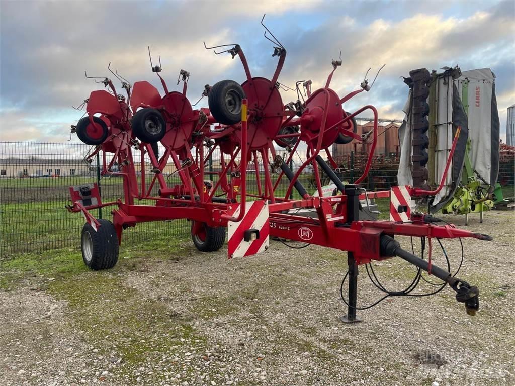 Lely Lotus 1020 S Rakes and tedders