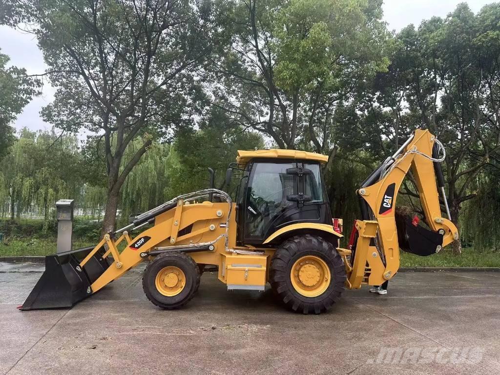 CAT 420F Backhoe