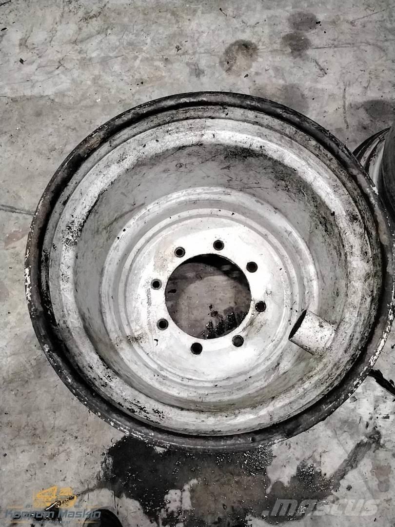 Gremo 950 20x22,5 Tyres, wheels and rims