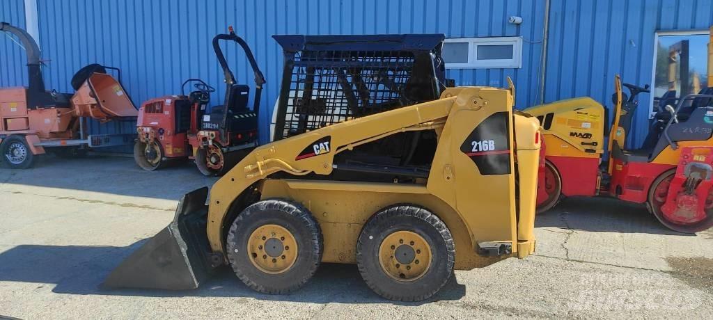 CAT 216 Skid steer loaders