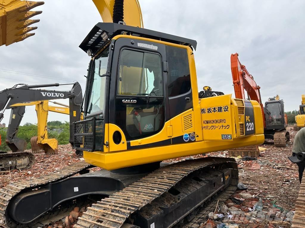 Komatsu PC 220-8M Crawler excavators