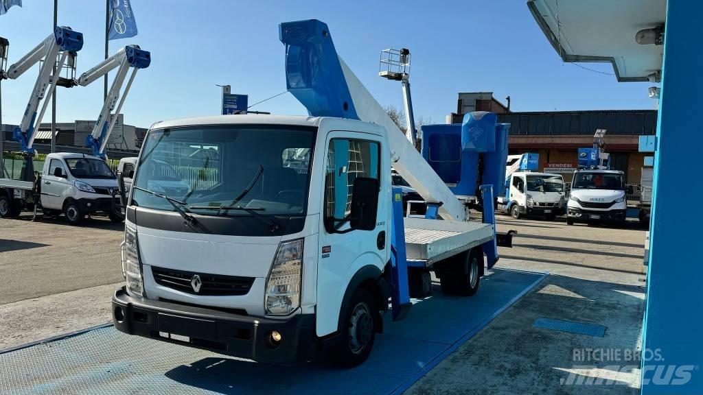 Socage T320 Truck mounted platforms