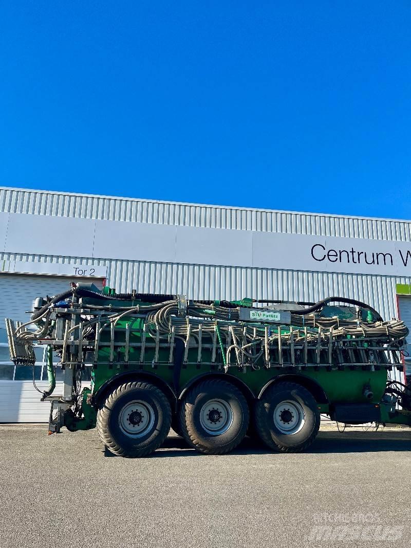 Samson PG 25 Slurry tankers