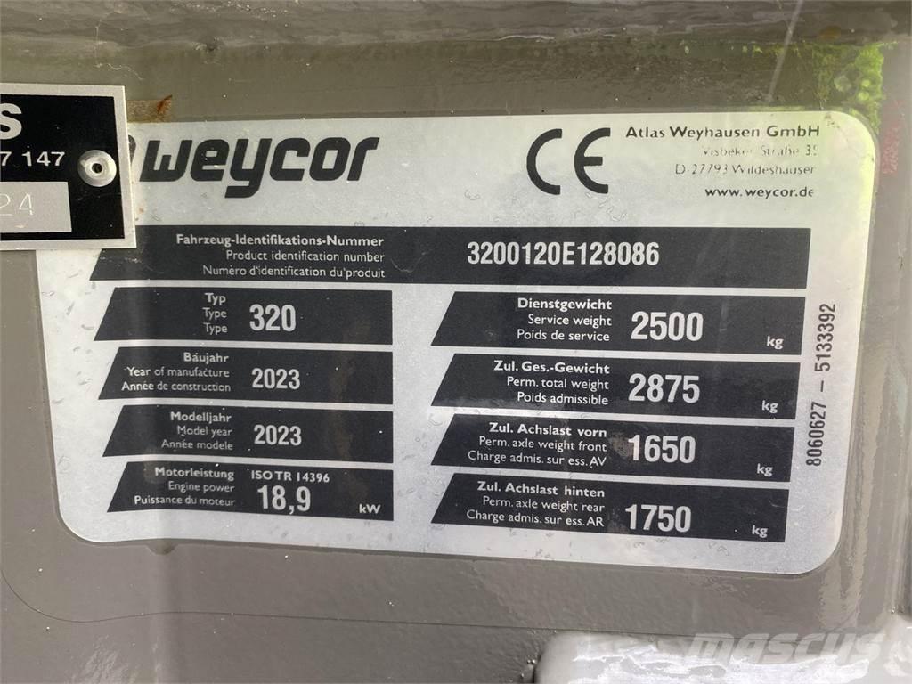 Weycor AR320 Cab Multi-purpose loaders