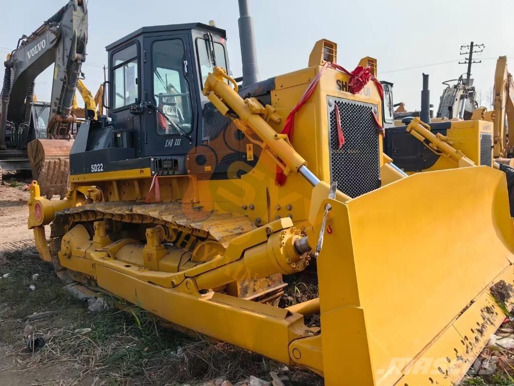 Shantui SD 22 Crawler dozers