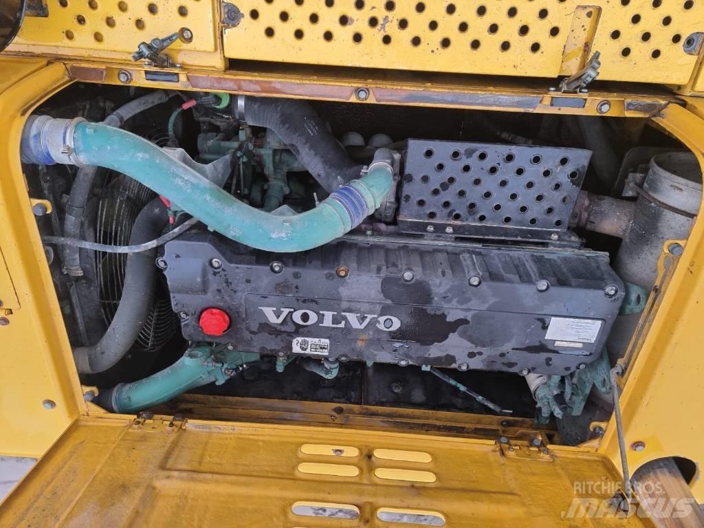 Volvo EC 460 B LC Crawler excavators