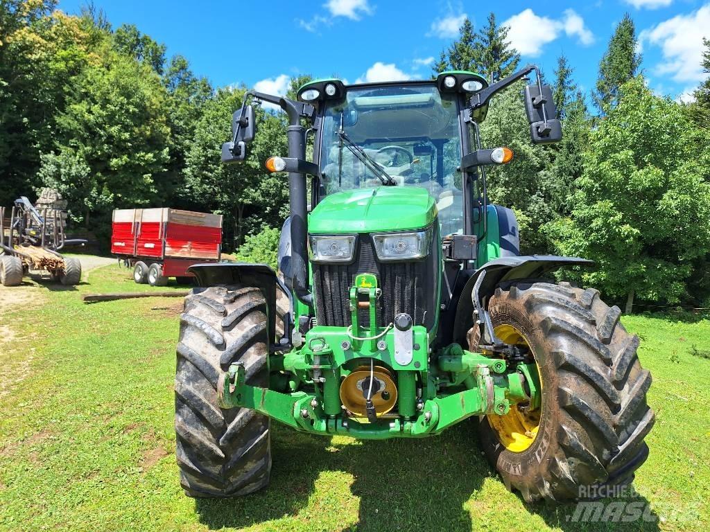 John Deere 5125R Tractors