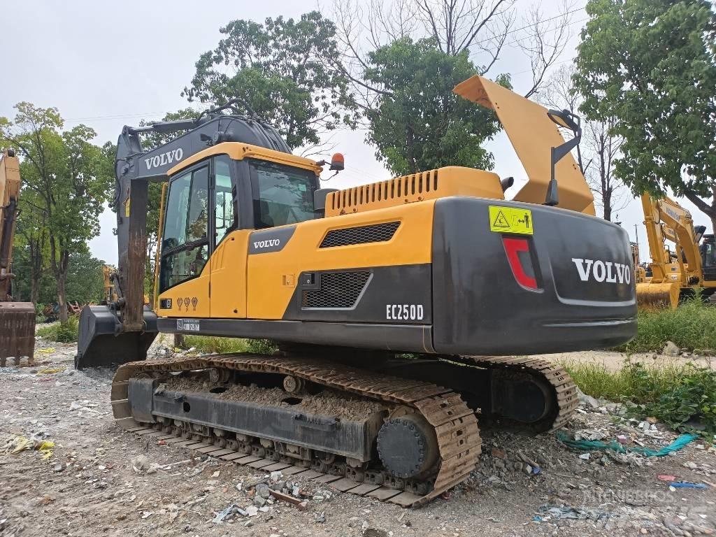 Volvo EC250D Crawler excavators