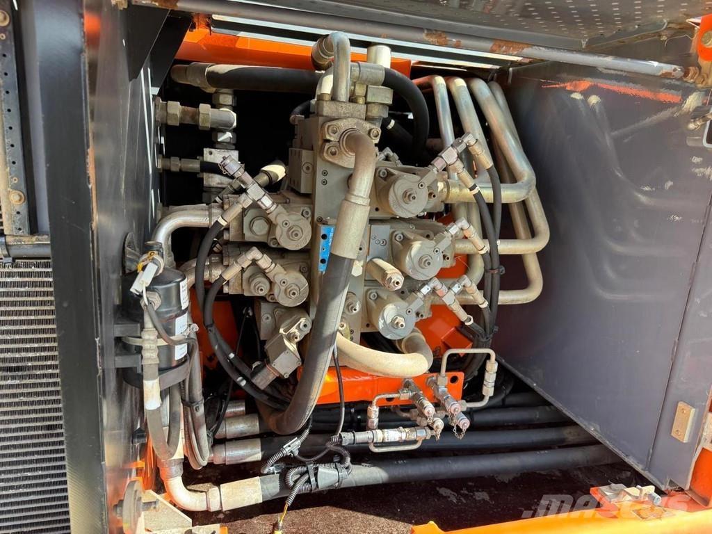 Atlas 350 MH Waste / industry handlers