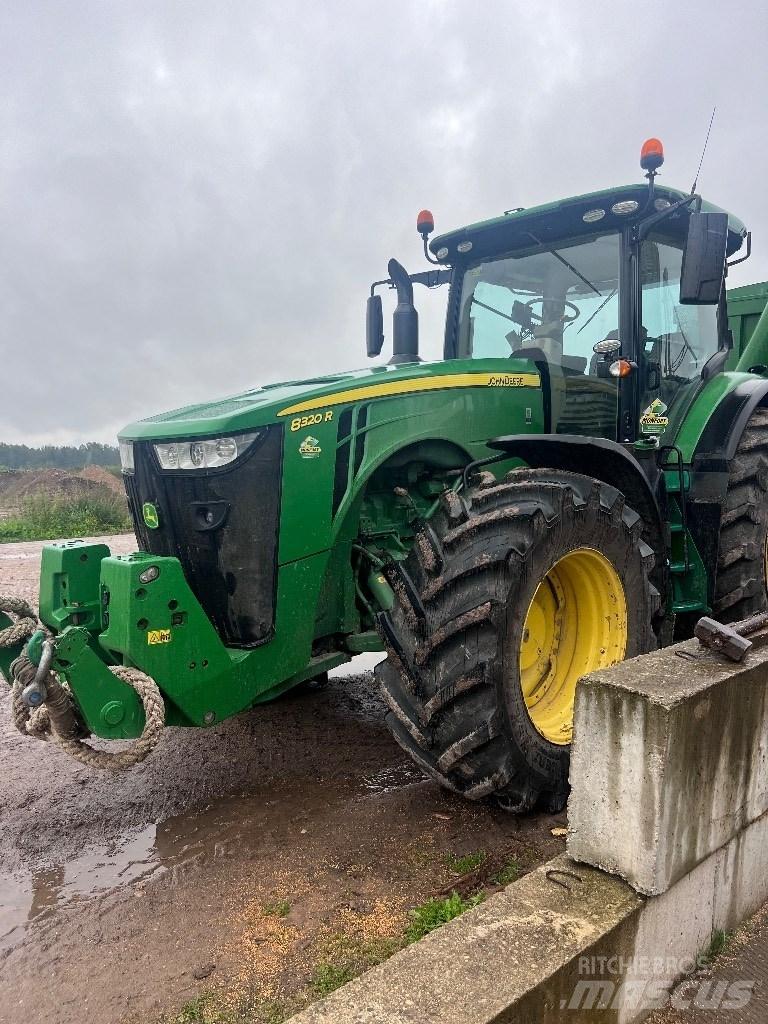 John Deere 8320R Tractors