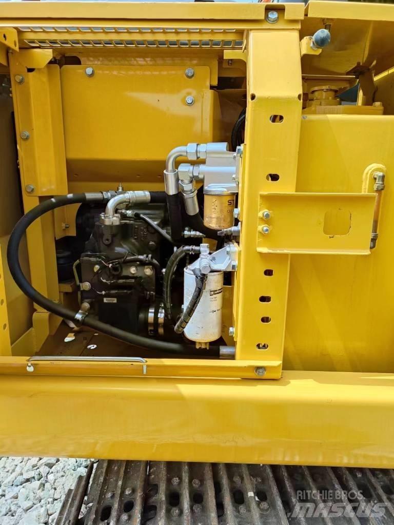 Komatsu PC 110 Mini excavators  7t - 12t