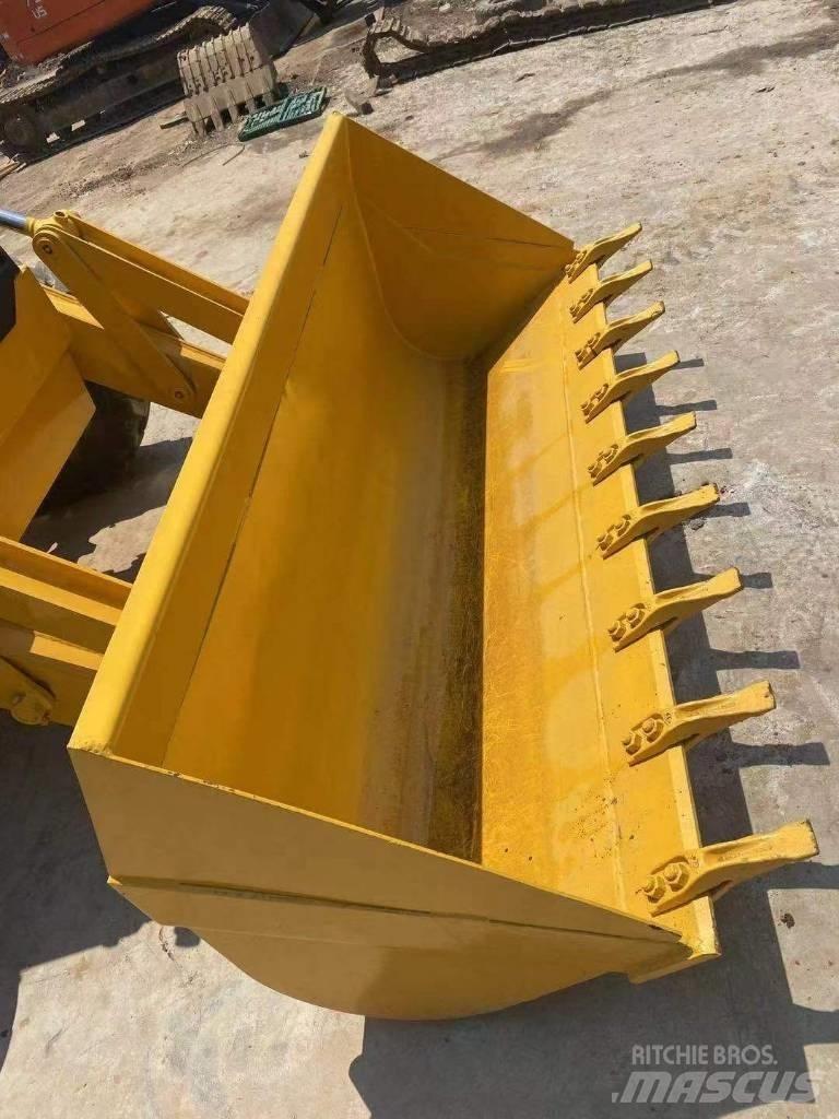 CAT 420F Backhoe