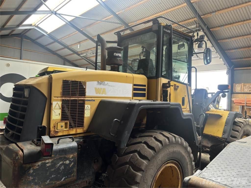 Komatsu WA250PZ-5 Wheel loaders