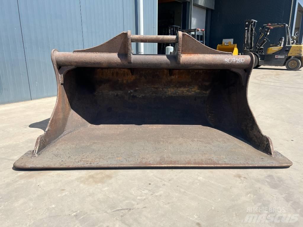 SMP S70 Buckets