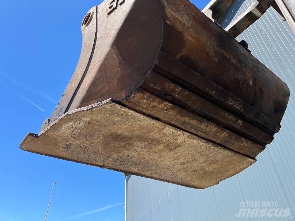 SMP S70 Buckets