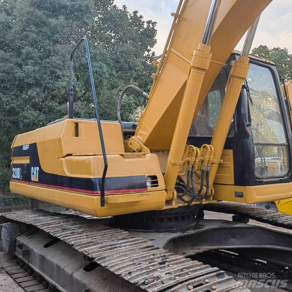 CAT 320 B LC Crawler excavators