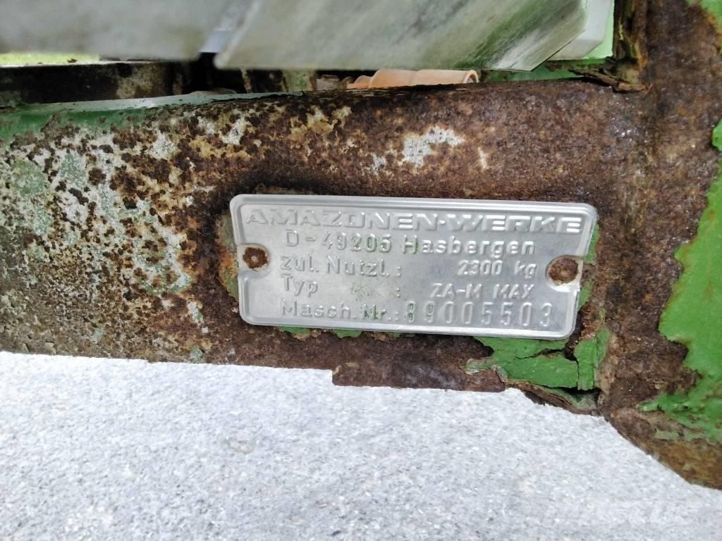 Amazone ZA-M Max Mineral spreaders