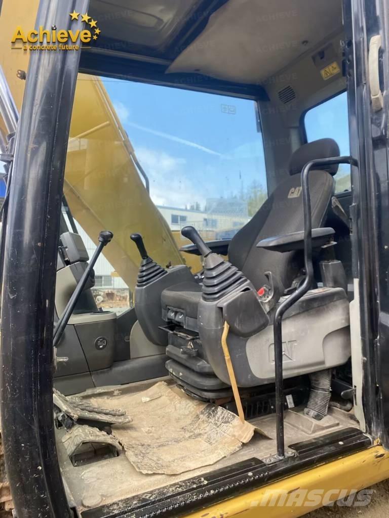 CAT 313D2GC Crawler excavators