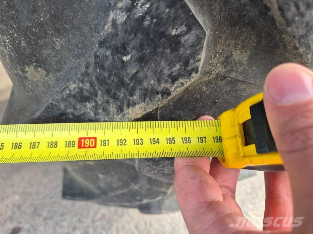 Sieger SM 2700/24 Trailed sprayers