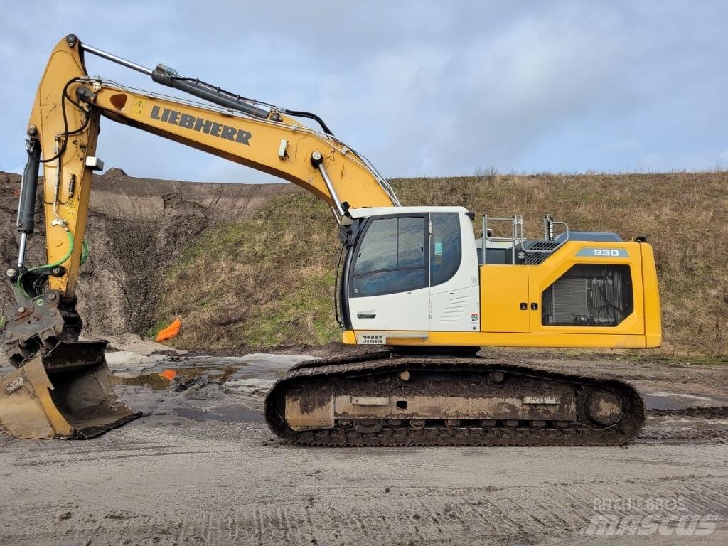 Liebherr R930 G8 Crawler excavators