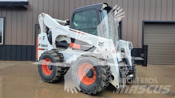 Bobcat S850 Skid steer loaders