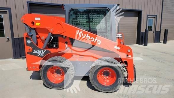 Kubota SSV75 Skid steer loaders