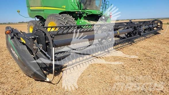 MAC DON FD75 Combine harvester heads