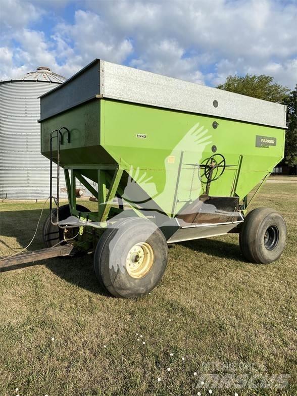 Parker 2600 Grain / Silage Trailers