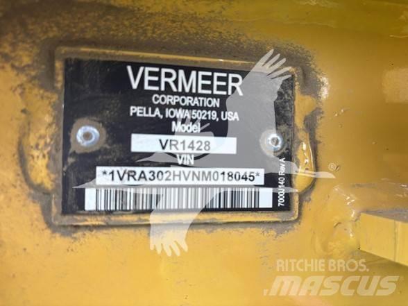 Vermeer VR1428 Rakes and tedders