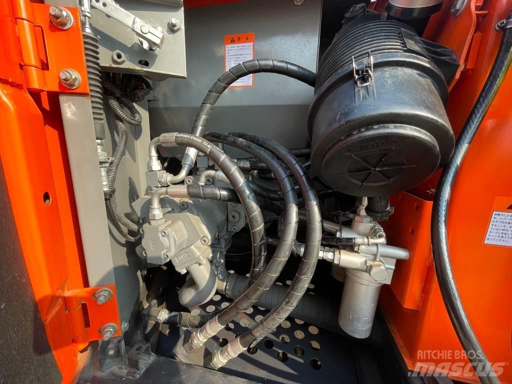 Hitachi ZX 75 Crawler excavators