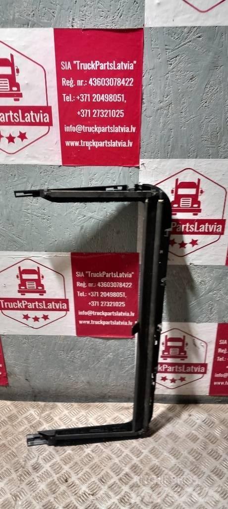 Scania R 440    1425739 Cabins and interior