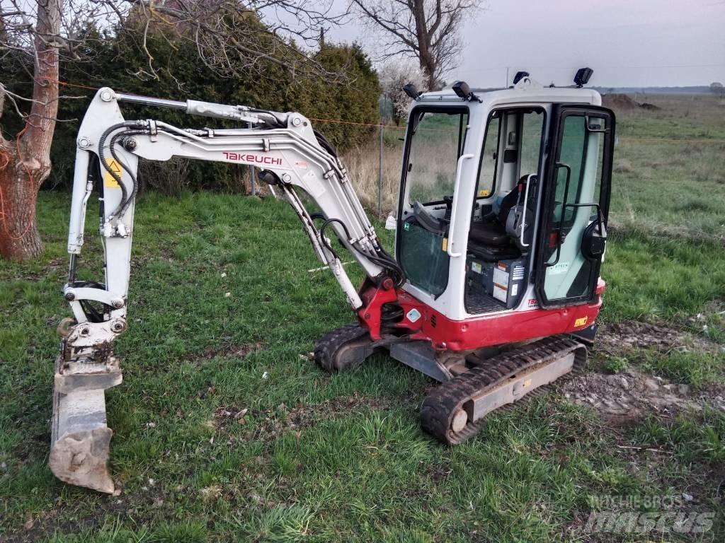 Takeuchi TB 225 Mini excavators < 7t (Mini diggers)