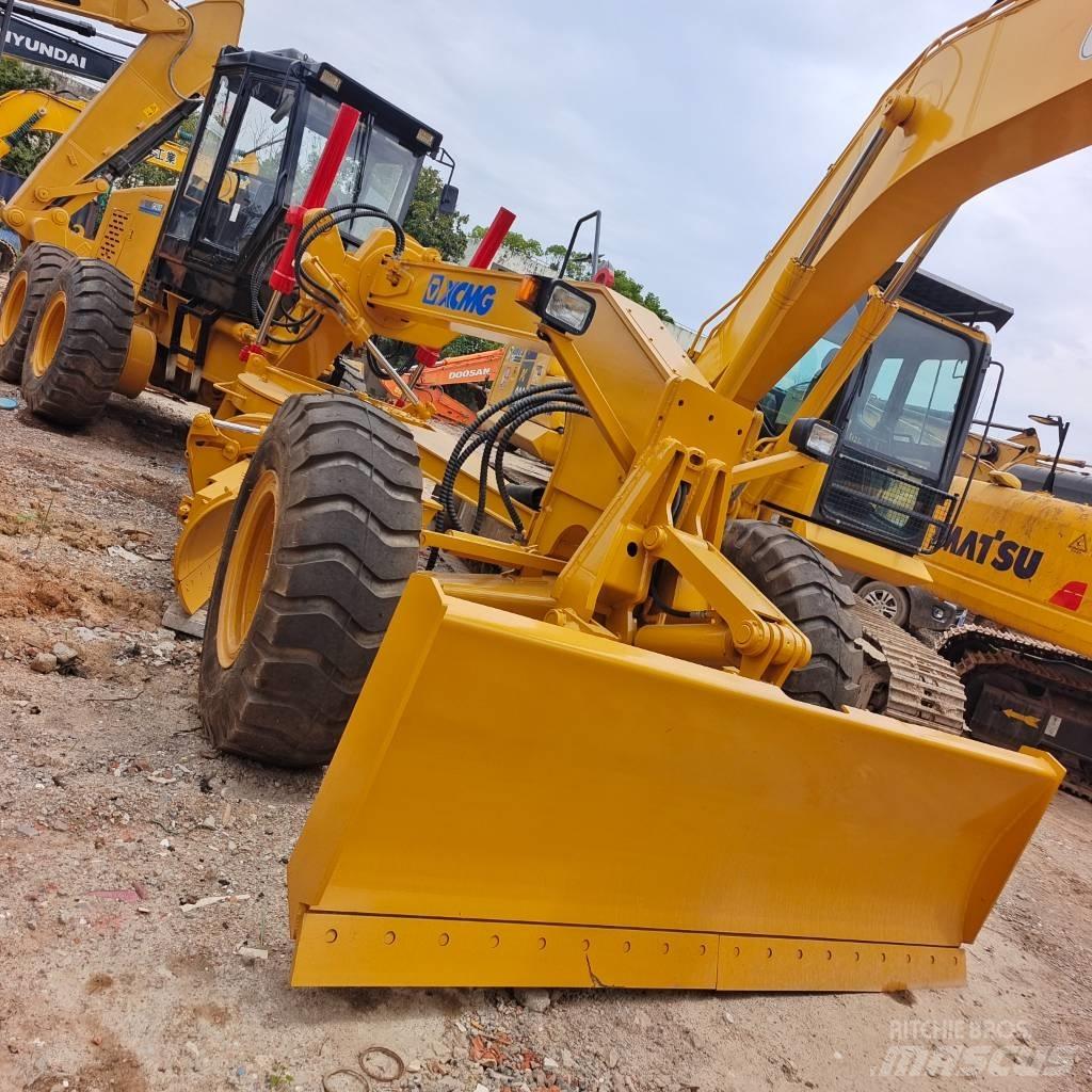 XCMG GR 215 Graders