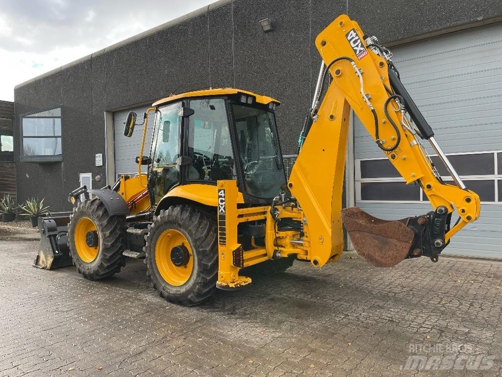 JCB 4CX Pro Backhoe
