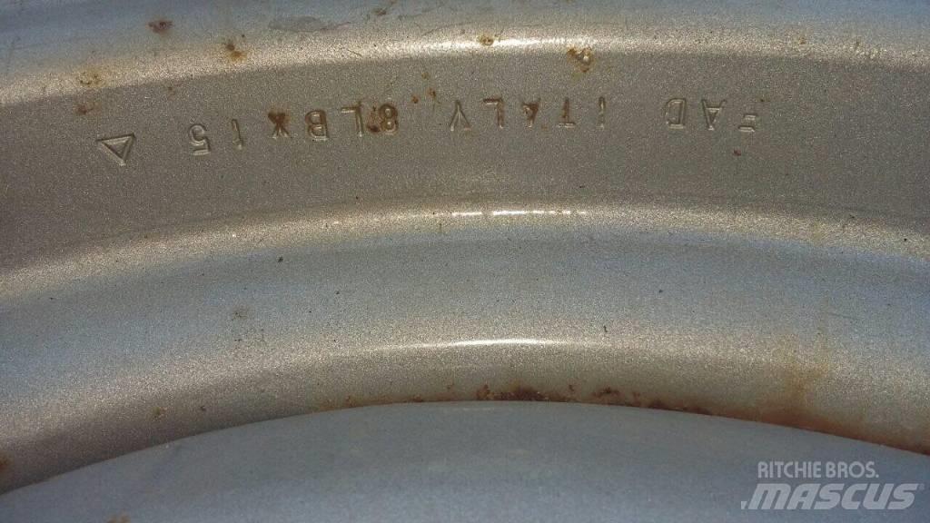 Bobcat 27X10.50-15 Tyres, wheels and rims