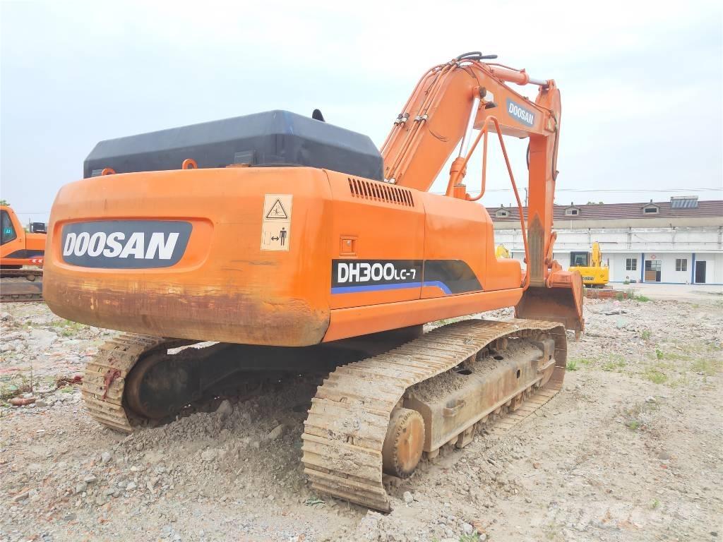 Doosan DH300LC-7 Crawler excavators