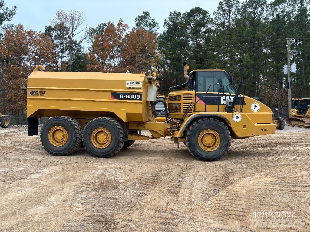 CAT 730 Water bowser