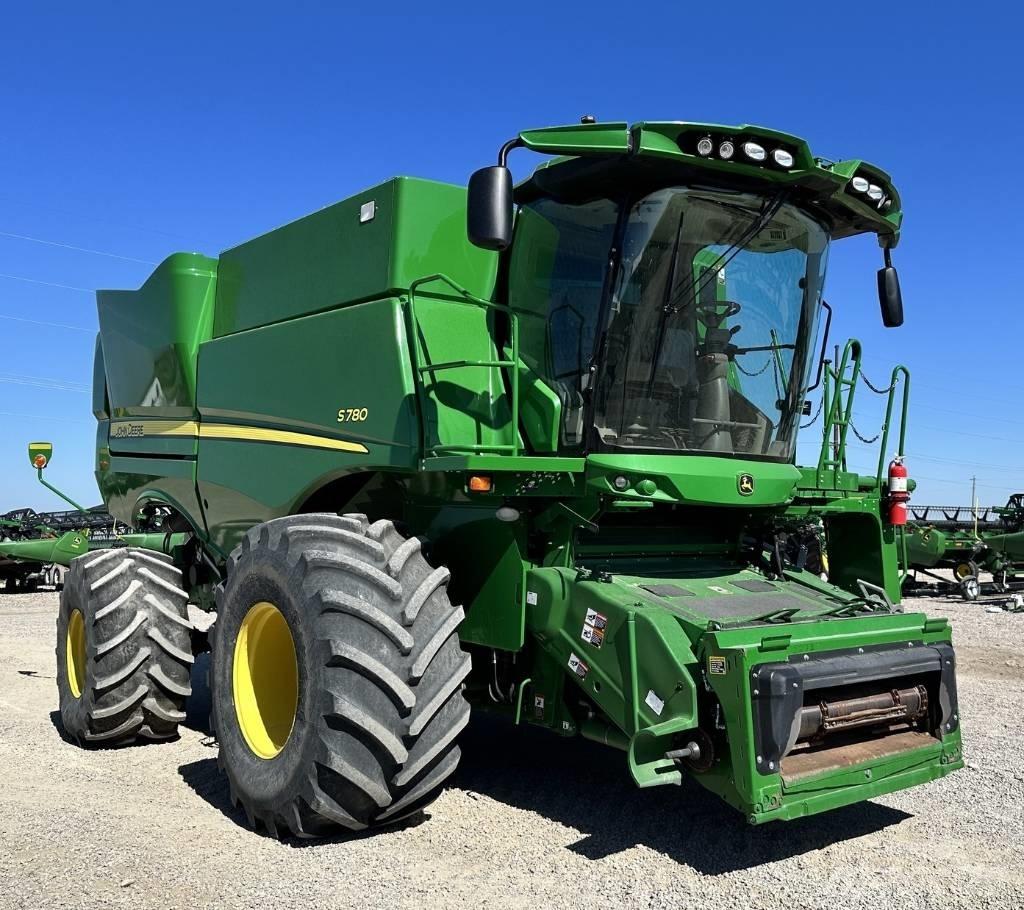 John Deere S 780 Combine harvesters