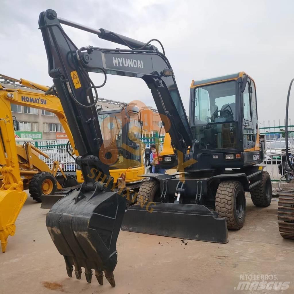 Hyundai 60w Wheeled excavators