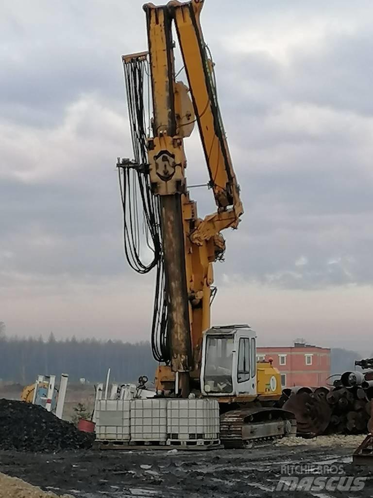 Bauer BG 12 V Drilling rigs