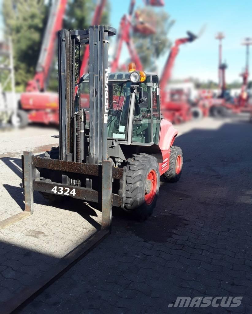 Ausa C 300 H X4 Rough terrain truck