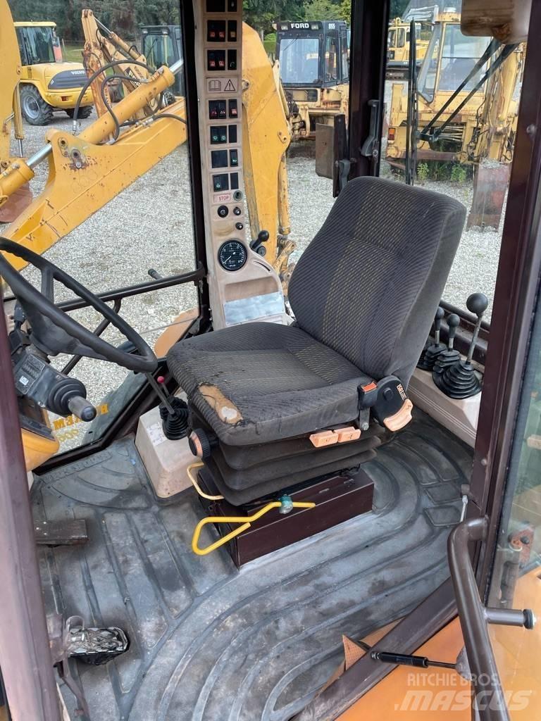 Hydrema 906B Backhoe