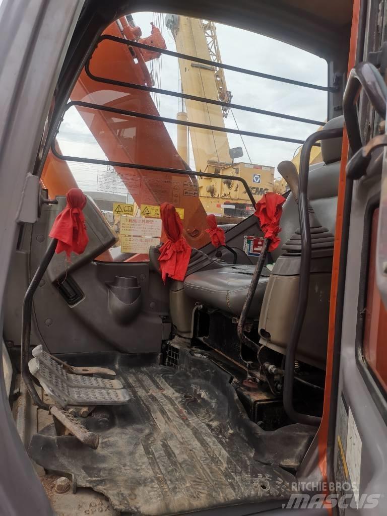 Hitachi ZX 75 Crawler excavators